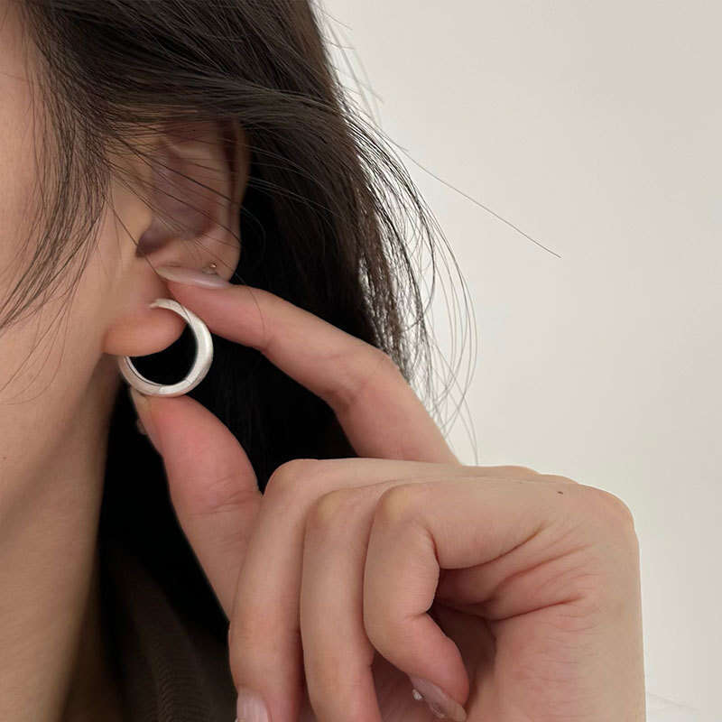 DHpet 2025 Matte Ear Cuffs, Bright Silver Sandblasted Hoops, Basic Versatile Earrings, Weiwan E8513 (Chic Sweet Style)