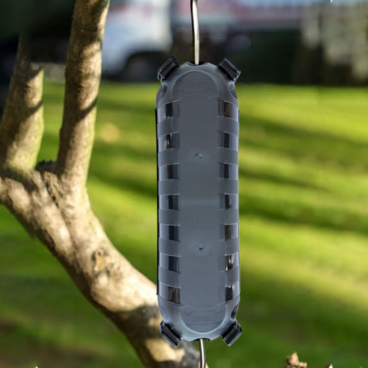 A heavy-duty and durable fish-mouth type cable organizer with waterproof function