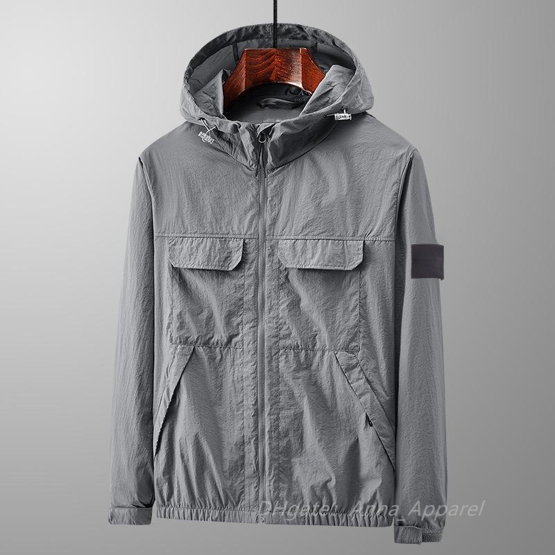 Summer New Sunscreen Clothing Men's Hooded Thin Jacket Outdoor Loose Jacket Waterproof Breathable Skin Clothing Multi pocket Coat