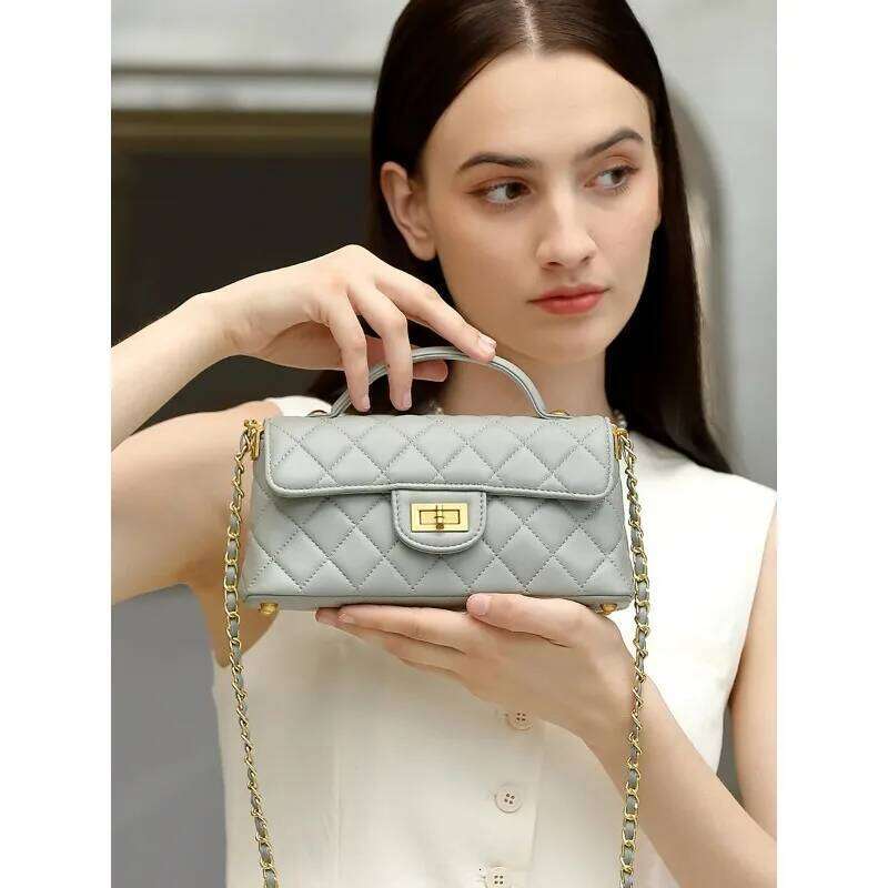 Design Women's 2025 New Handbag, Quilted Chain Leather Shoulder Mini Square Bag, Top Handle Bag