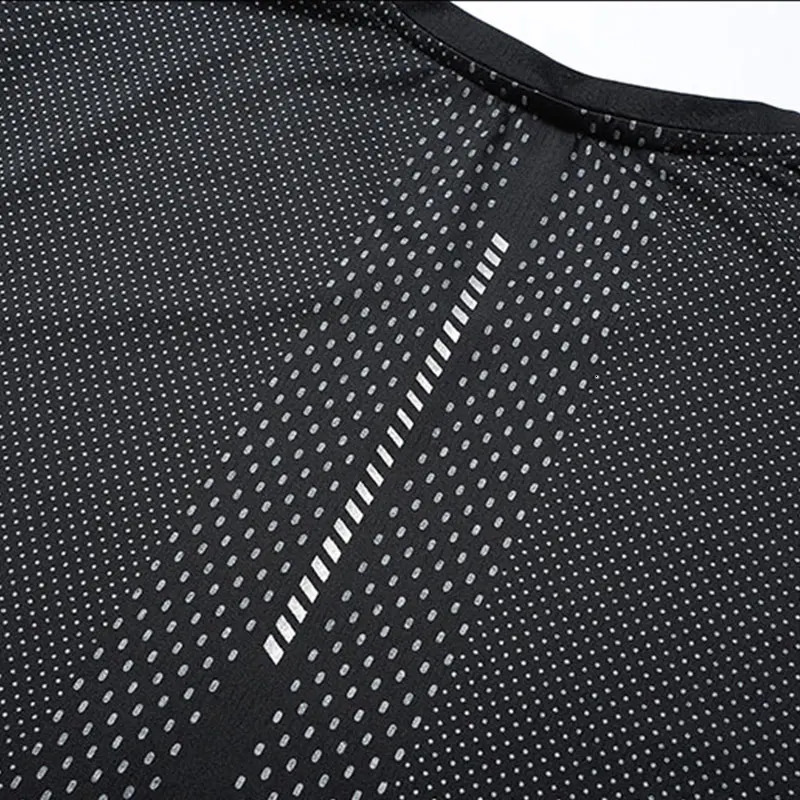 Mens QuickDry Running TShirt Breathable Summer Sports Tee for Hiking Fishing Outdoor Activities Lightweight Elastic 250902