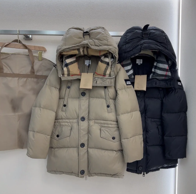 NEW fashion Woman Down Jackets Winter luxury Designer man Parkas Coats Womens high quality Classic Stripped Hooded Puff Jacket Outerwea