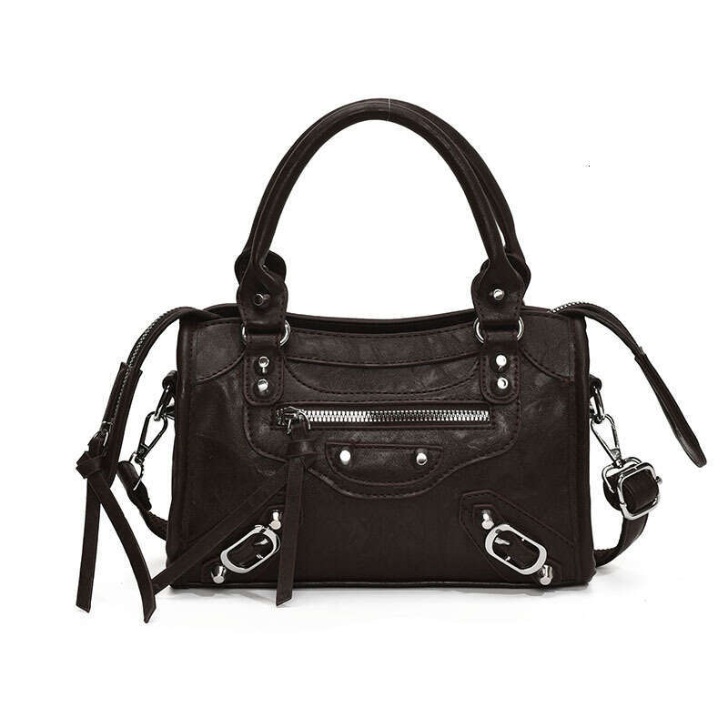 Motorcycle Paris Rivet Ins Hot Girl High-End Large Capacity Handheld Pillow Single Shoulder Crossbody Bag