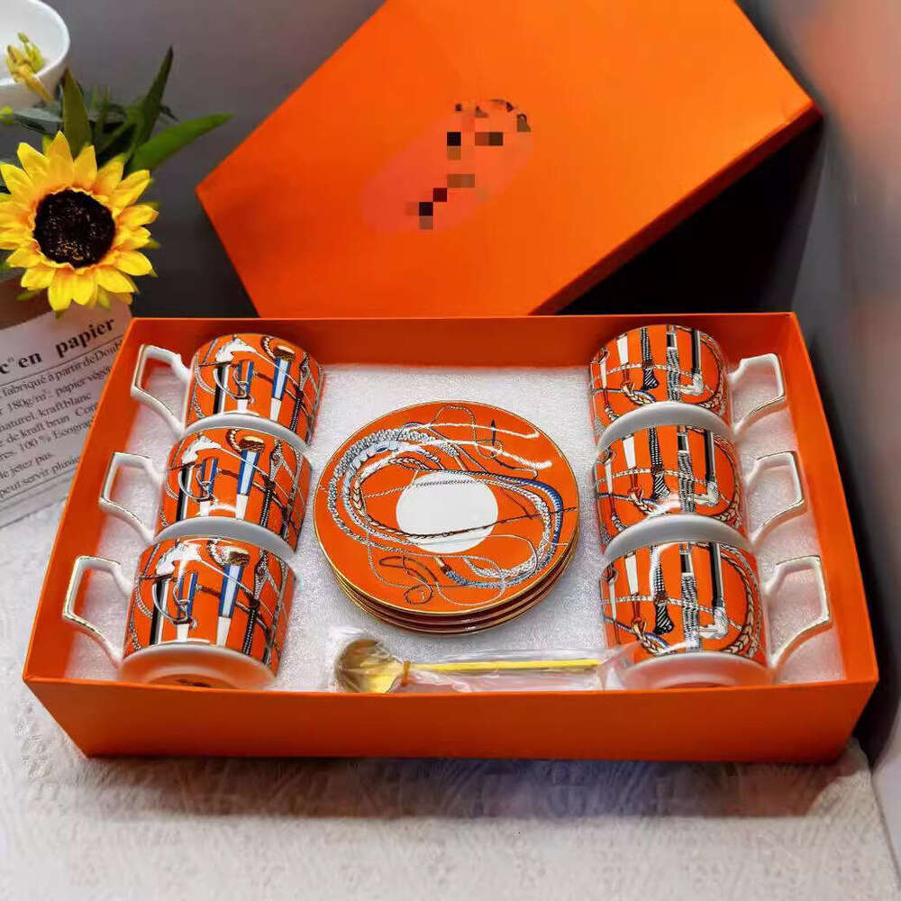 English Ceramic Creative Simple Household Coffee Saucer With Stand Tea Cup Set Utensils