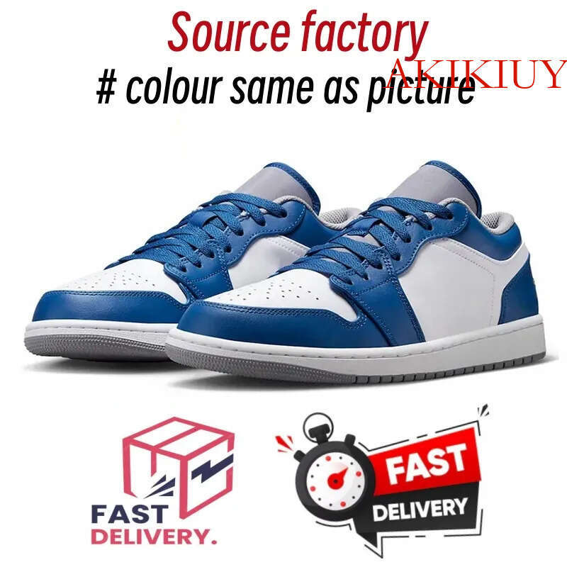 AKIKIYU Designer 1 Running Shoes one Reverse Mocha Black White Gum Orange Lobster Cherry Valentines Day Grey Fog Green Mens shoes Womens Casual Sneake