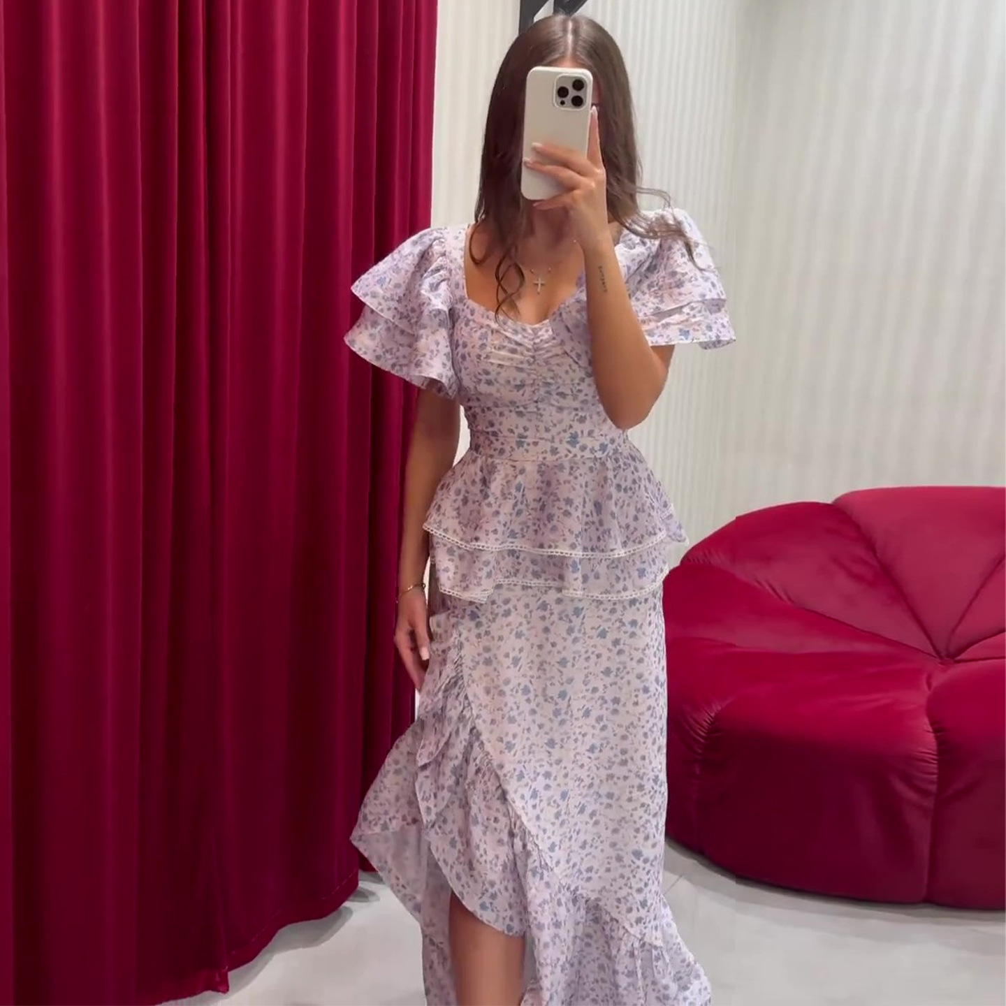 C829New autumn French floral dress with flying sleeves, waist and ruffled sweet skirt
