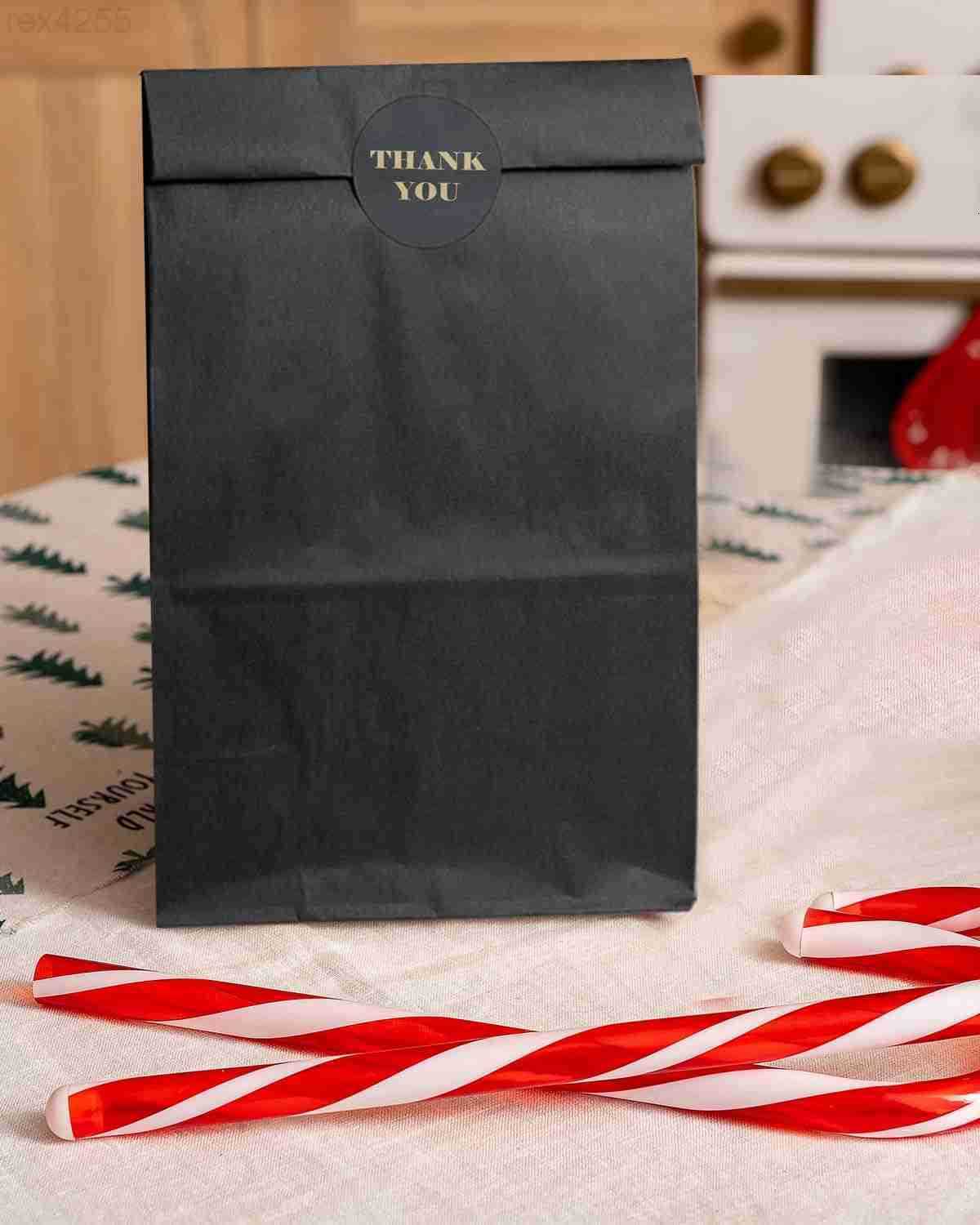 qiqee 100Pcs Treat Paper Bags 51x31x94 Inches Black Small Party Gift Bag Mini Snack Bag without HandleW250903