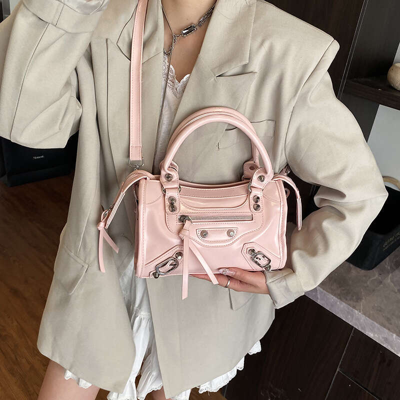 Motorcycle Paris Rivet Ins Hot Girl High-End Large Capacity Handheld Pillow Single Shoulder Crossbody Bag