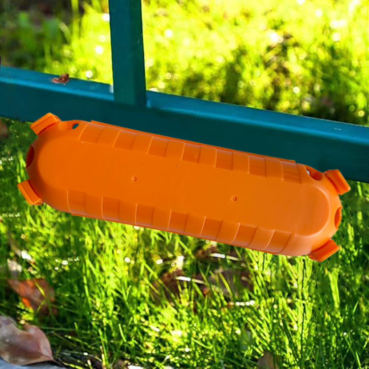 A heavy-duty and durable fish-mouth type cable organizer with waterproof function