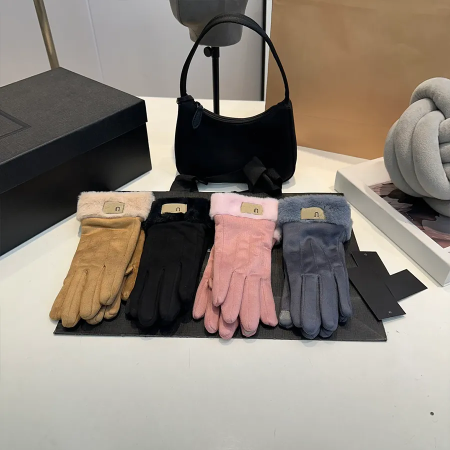 Five Fingers Gloves Designer Autumn and Winter Gloves Warm and Luxurious Winters Women Outdoor Knitted Gloves Five Finger Cold Resistant Warm Winter For Solid Color