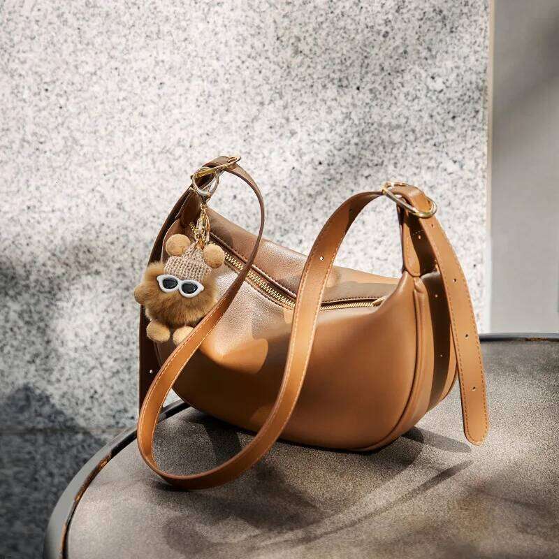 2025 New Crossbody Summer High-End Dumpling Leather Women's Armpit Shoulder Bag