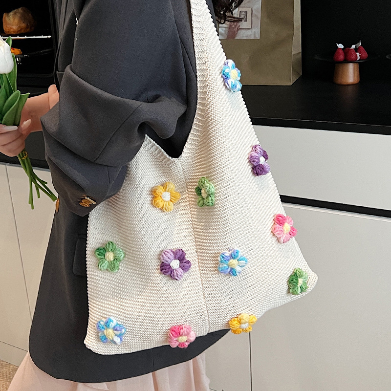Autumn New Knitted Flower Loose Handbag Lazy atmosphere Style Versatile Simple Style Fresh Sweet Simple Women s Underarm Bag Designer Shoulder Bag