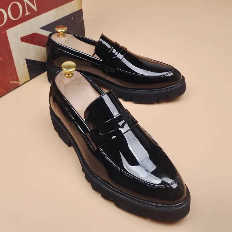 Mens Wedding Party Dress Patent Leather Man Slipon Lazy Black Trend Platform Loafers Gentleman Shoes for Men Y250903