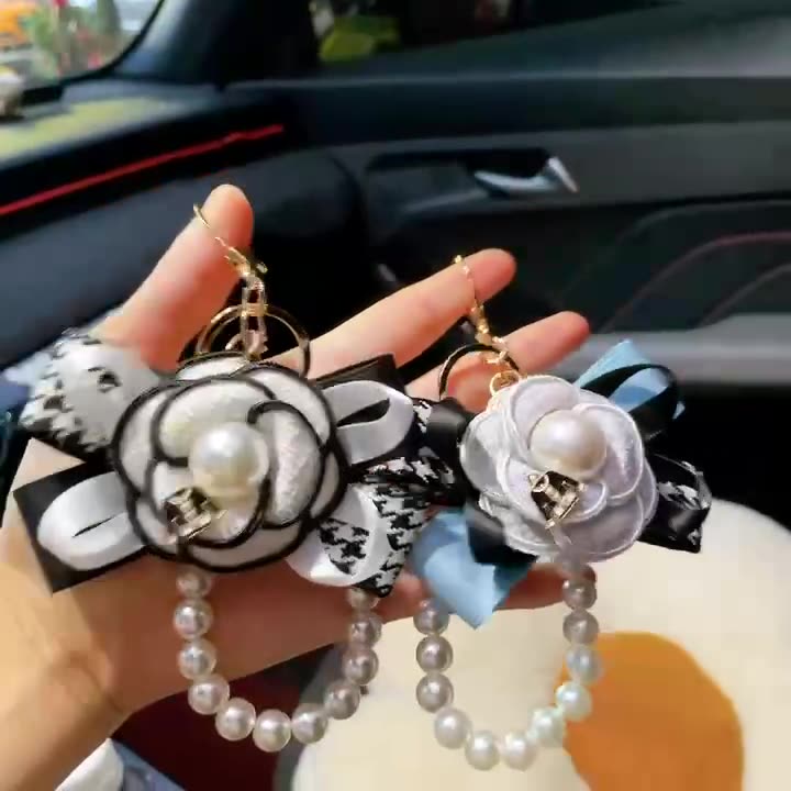 French Classic Black White Bag Charm Camellia Fabric Car Gift Ornament Bow Pearl Chain Keychain