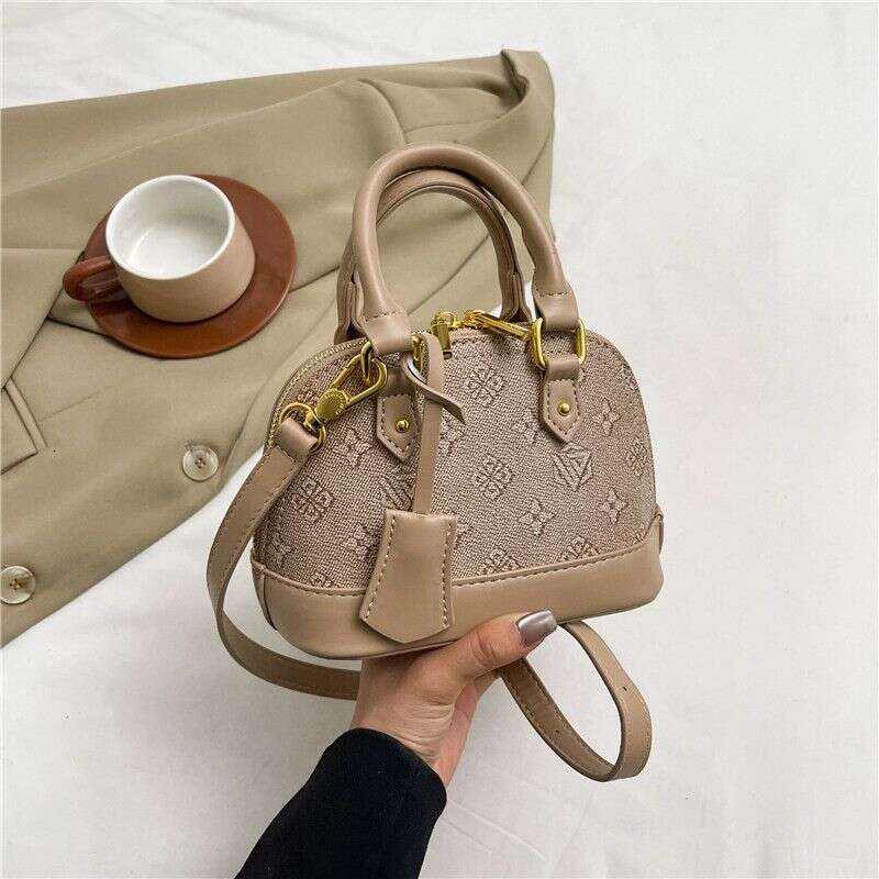 High-Quality Trendy for Women 2025 New Shell High-End Handheld Small Versatile Crossbody Bag