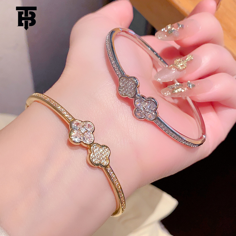 TB BHULAMTE New Designer Diamond-encrusted Bracelet Features A Niche Design High-end All-diamond Outdoor Fashion Classic Bracelet And Women's Jew