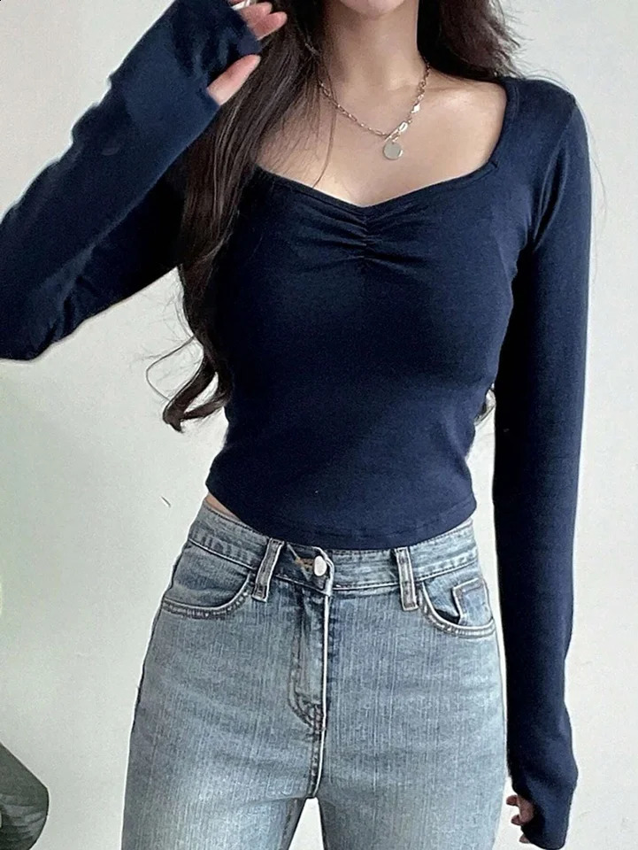 Women Long Sleeve Tops Sexy Going Out Sweetheart V Neck Basic Shirts Tight Slim Fall Trendy Clothing 250903