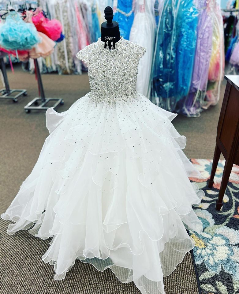 High Neck Girl Pageant Dress 2026 Cap Sleeves Ballgown Crystals Ruffled Organza Kids Birthday Formal Party Gown Toddler Teens Preteen Little Miss Hand