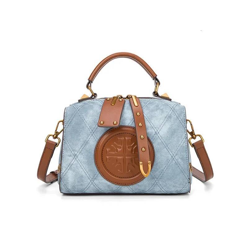 Luxury Handbag 2024 New Summer Fashionable Versatile Commuter Women's Shoulder Handbag Casual Daypack Crossbody Bag Large Capacity Handbag BagVoy