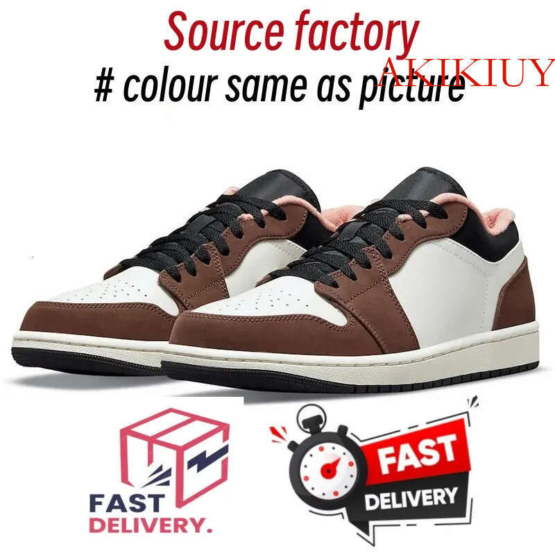 AKIKIYU Designer 1 Running Shoes one Reverse Mocha Black White Gum Orange Lobster Cherry Valentines Day Grey Fog Green Mens shoes Womens Casual Sneake