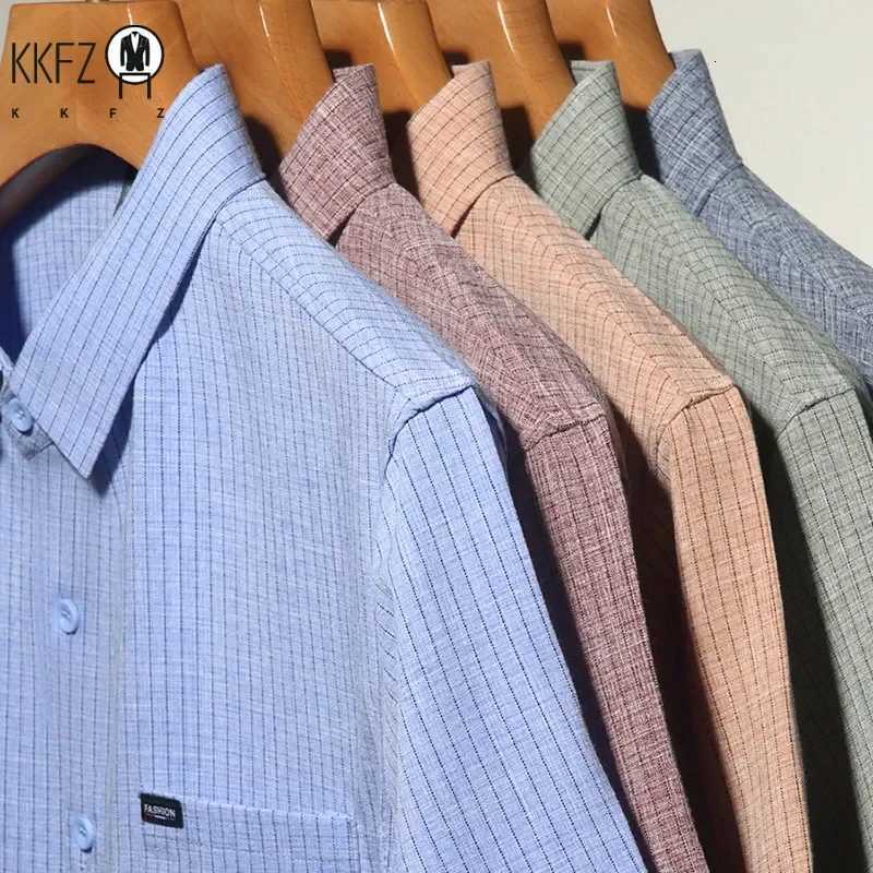 2024 Mens Business Casual Plaid Cotton Linen Short Sleeved Shirt Comfortable Cotton Top X250903