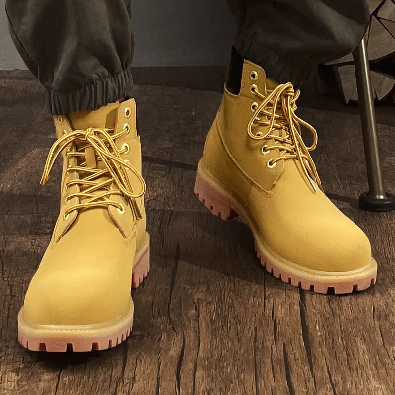 Fashion Outdoor Sneakers Men Lace Up NonSlip Ankle Boots for Couple High Top Quality Women Leather Shoes 250902