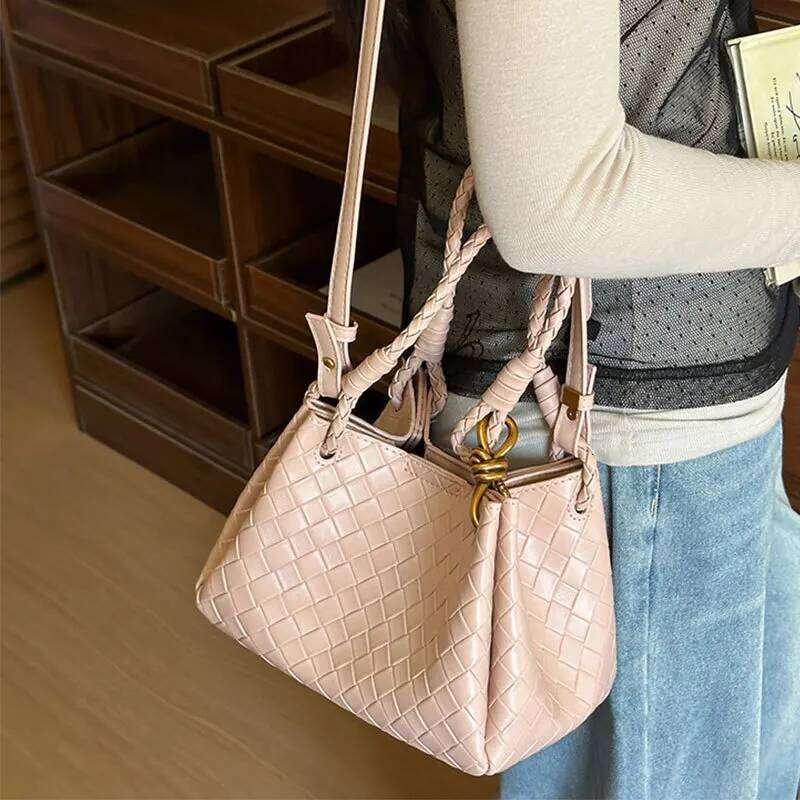 Woven Texture Bucket Bag - Stylish Soft Leather Tote For Women, Trendy Crossbody Boho Shoulder Purse (Chic & Functional)