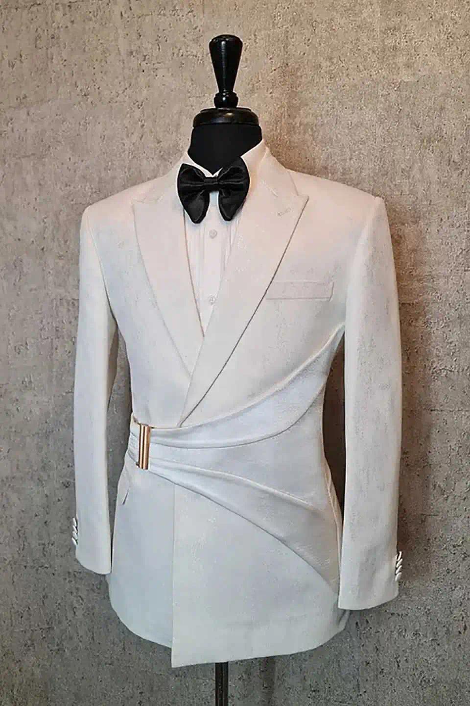 Slim Fit Formal Wedding Tuxedos with Buckle Design Men Suits Male Fashion Lapel 2 Pieces Set Jacket Pants Groom Business Suit