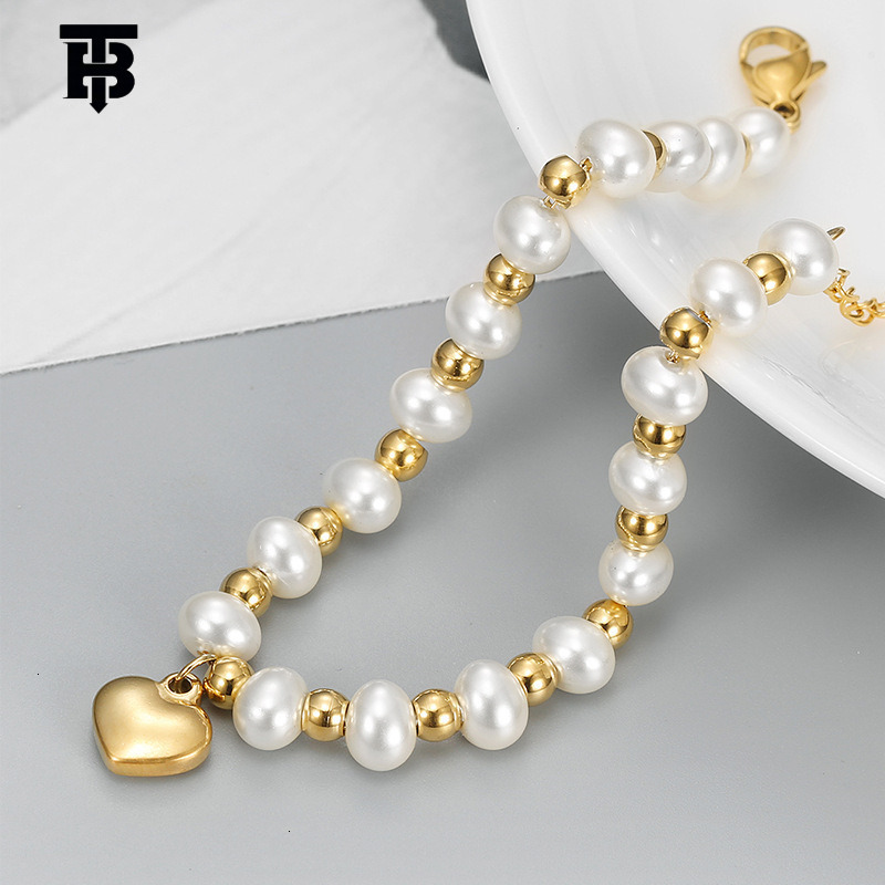 TB BHULAMTE A Designer For Ladies, Is A Simple And Fashionable Pearl Bracelet With A Touch Of Elegance And A Touch Of Sexiness For Outdoor Wear