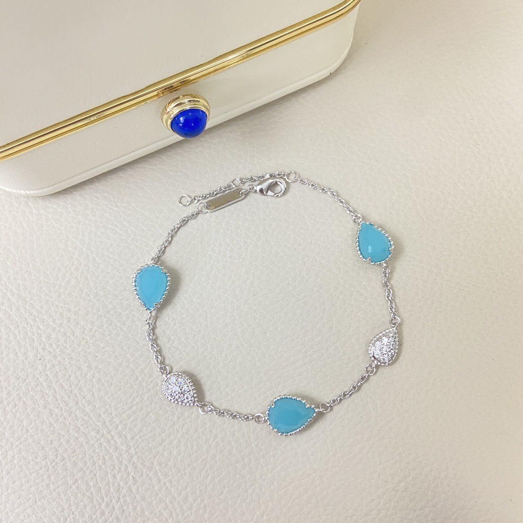 bracelet designer bracelet women bracelets Elegant Luxury Bracelet for Women Featuring Gemstone Drops of Cedony and Fritillaria Diamonds armband braclet bangle