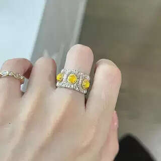 Live Italian Sterling Silver Blue Agate Daisy Ring for Women New High-End Pink Opal