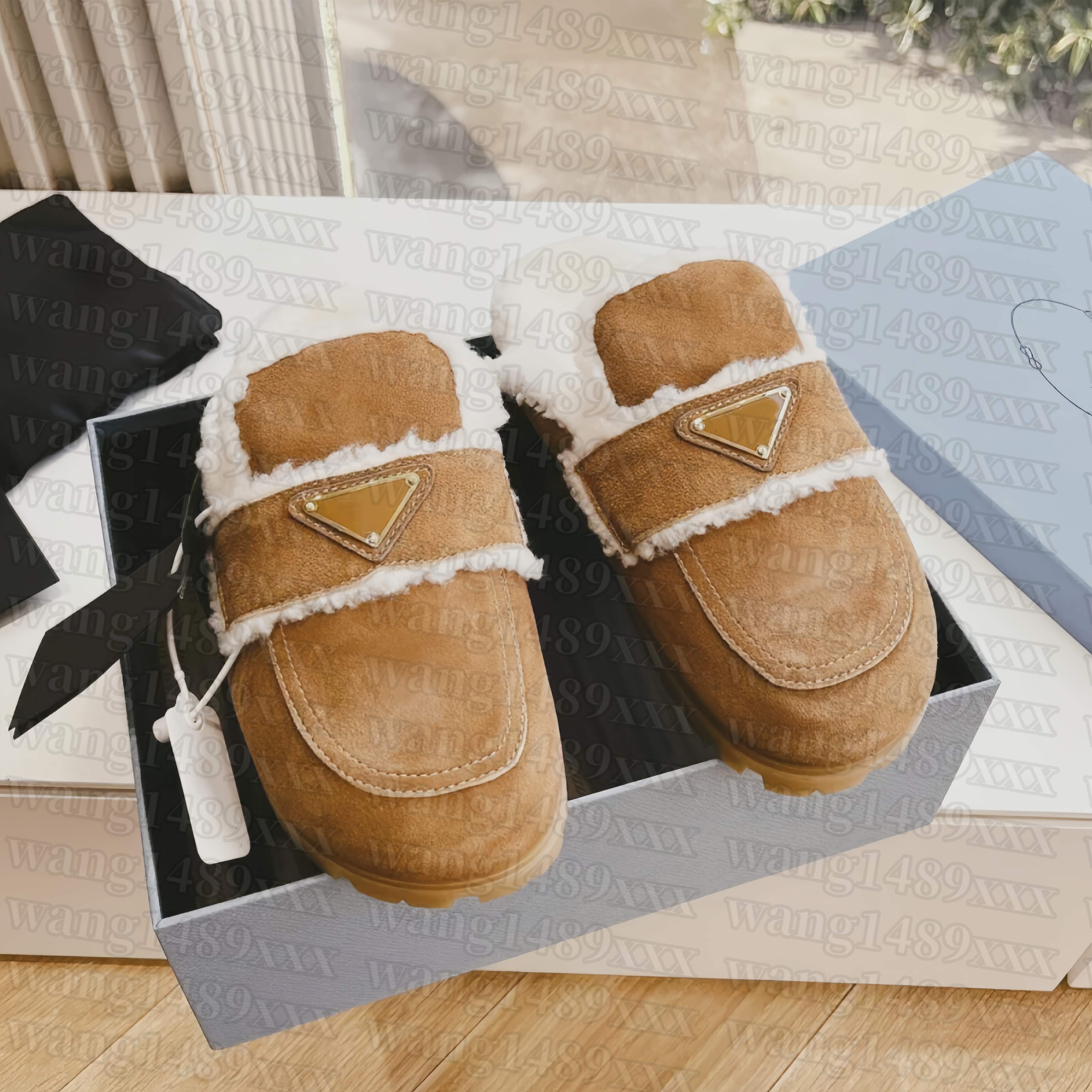 Womens Fur slide Winter Designer slipper Fluffy platform shoe Suede leather booties Lady Loafer Furry Scuffs casual shoe Luxury Mule Flat Sport House mary jane shoes