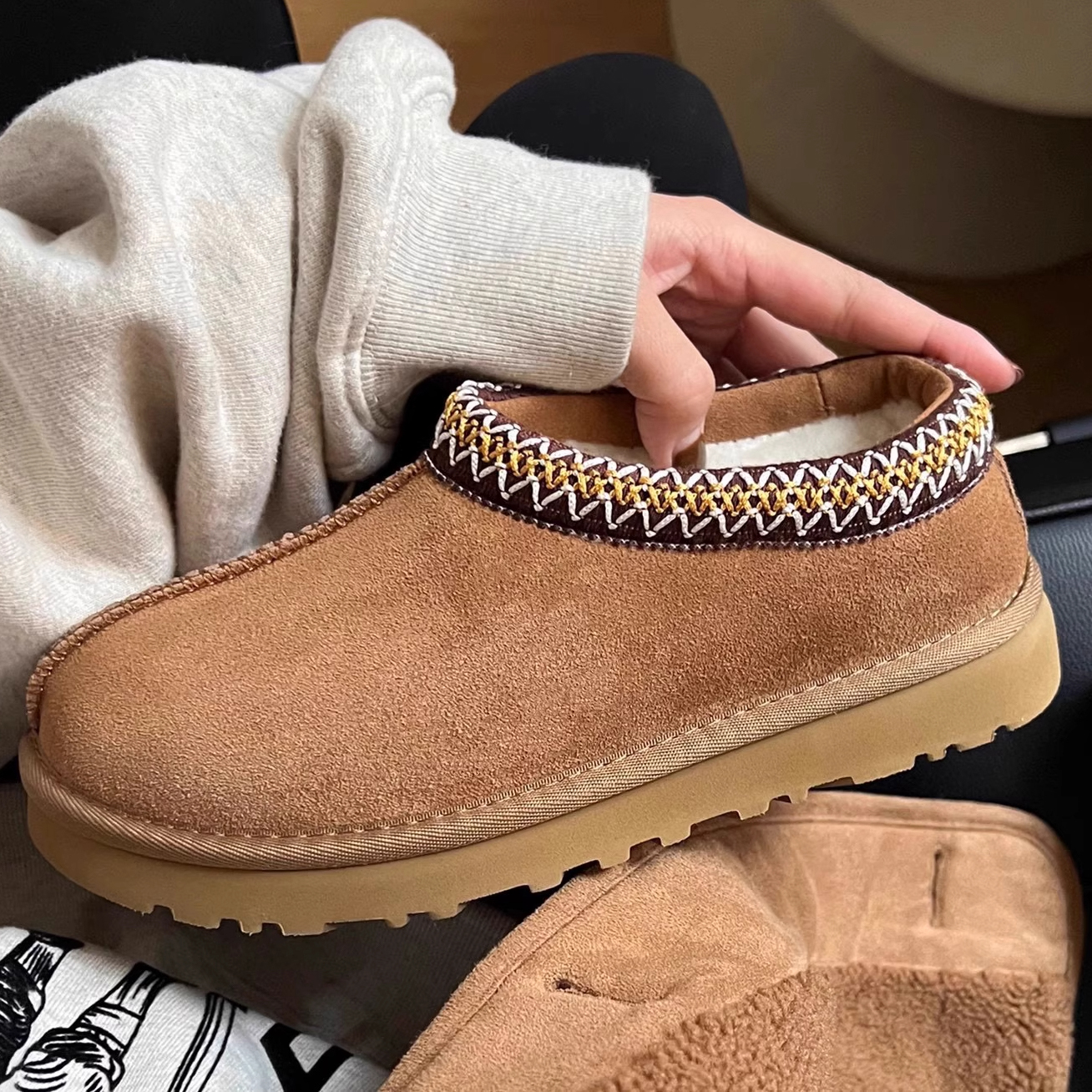 Tazz Tasman Slippers Designer Boots Slides Womens Classic Mini basic Boot chestnut Mens Platform Slip-on Snow Winter Sheepskin Suede Upper Wool Fall Ankle booties