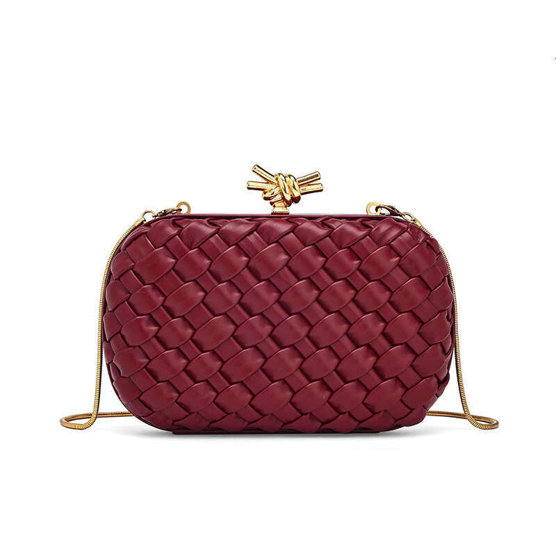 Simple Versatile Plaid Compression Makeup for Women 2024 New High-Value Niche Square Bag Fashion Clutch