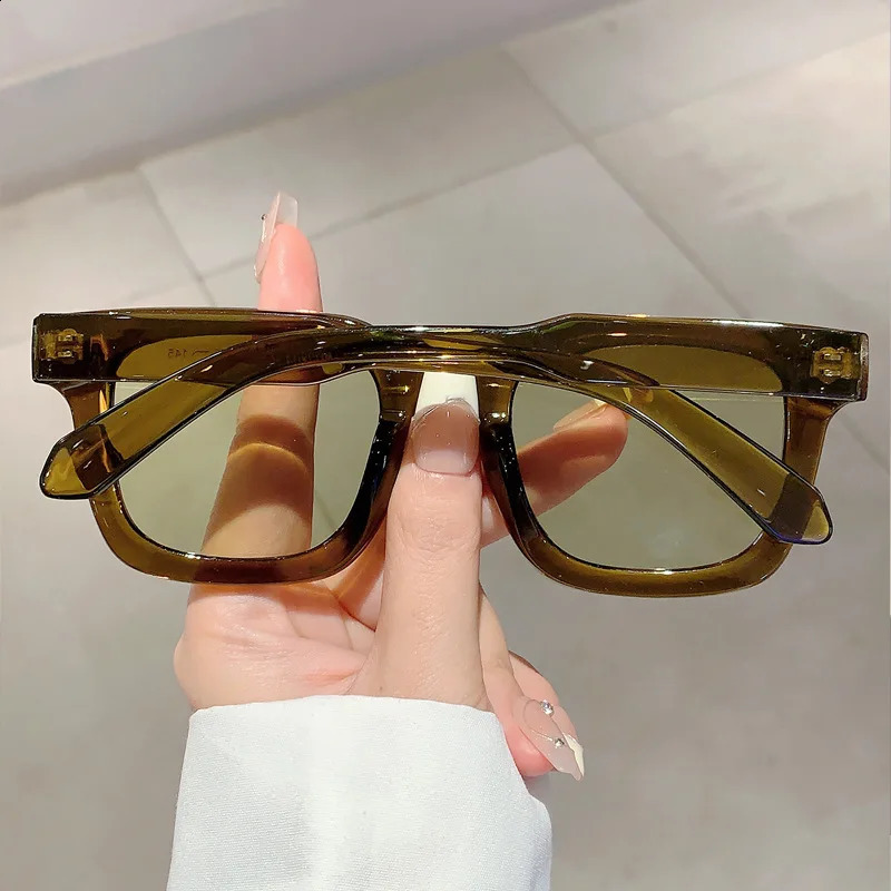 Classic Vintage Square Sunglasse For Men Olive Green Sun Glasses Trend Punk Travel Shades 250903