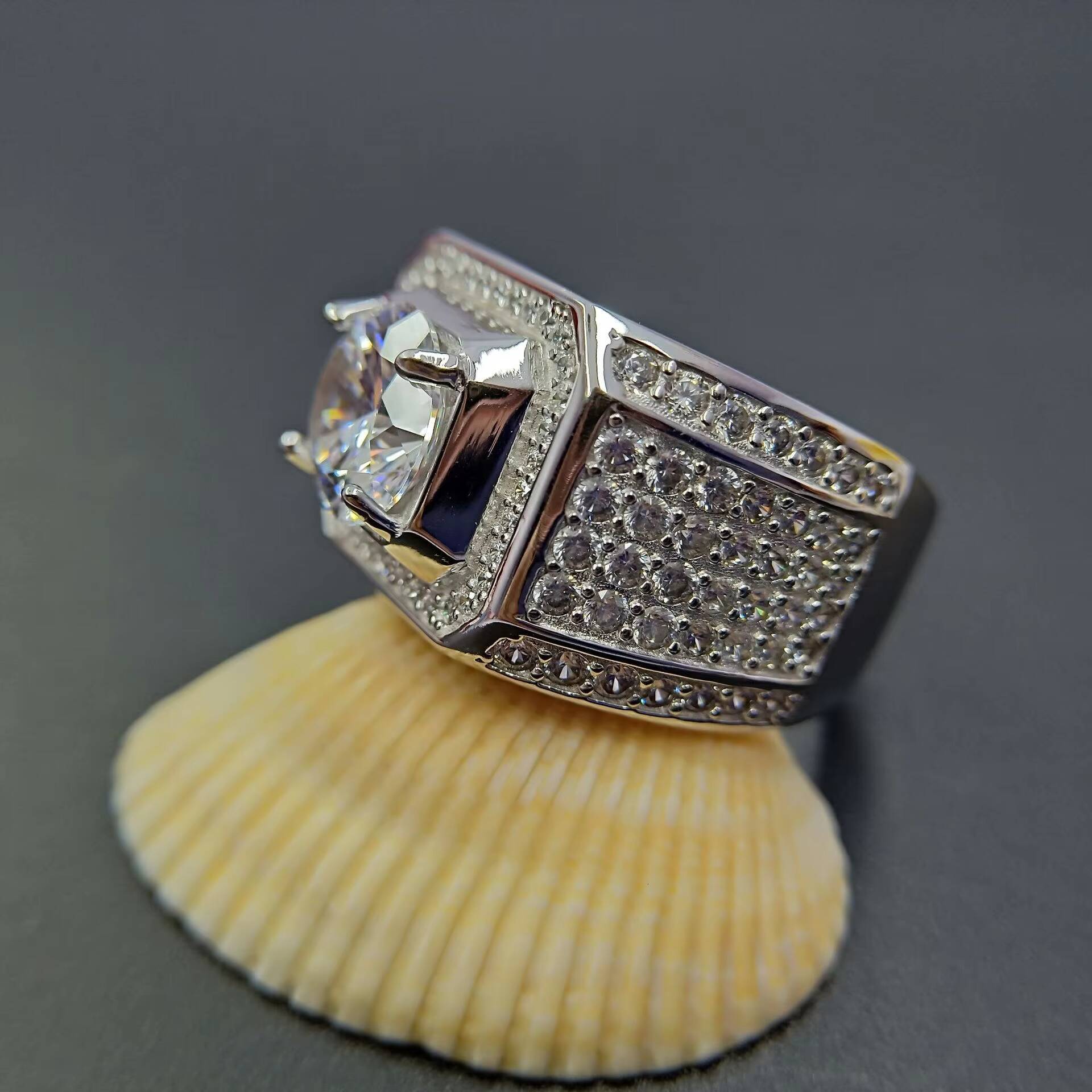 DAIHE Luxury Glaring Square Full Diamond MenS Diamante Ring Popular Jewelry Ring