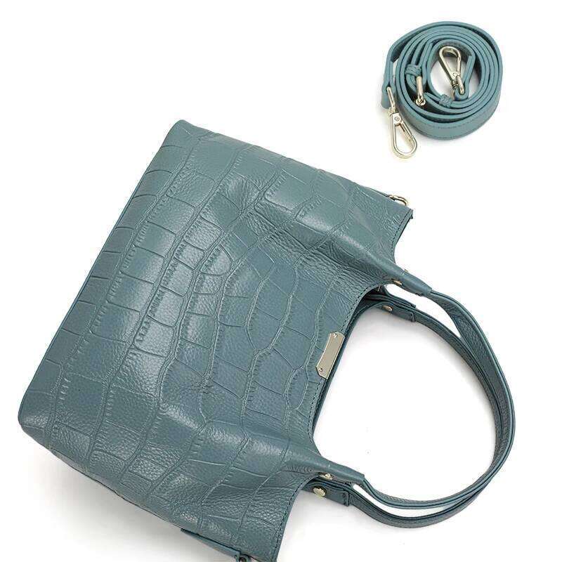 Made Of High-Quality Cowhide, Aidrani's New Women's Handbag Features Crocodile Pattern, Comes In Solid Color, And Has A Larg