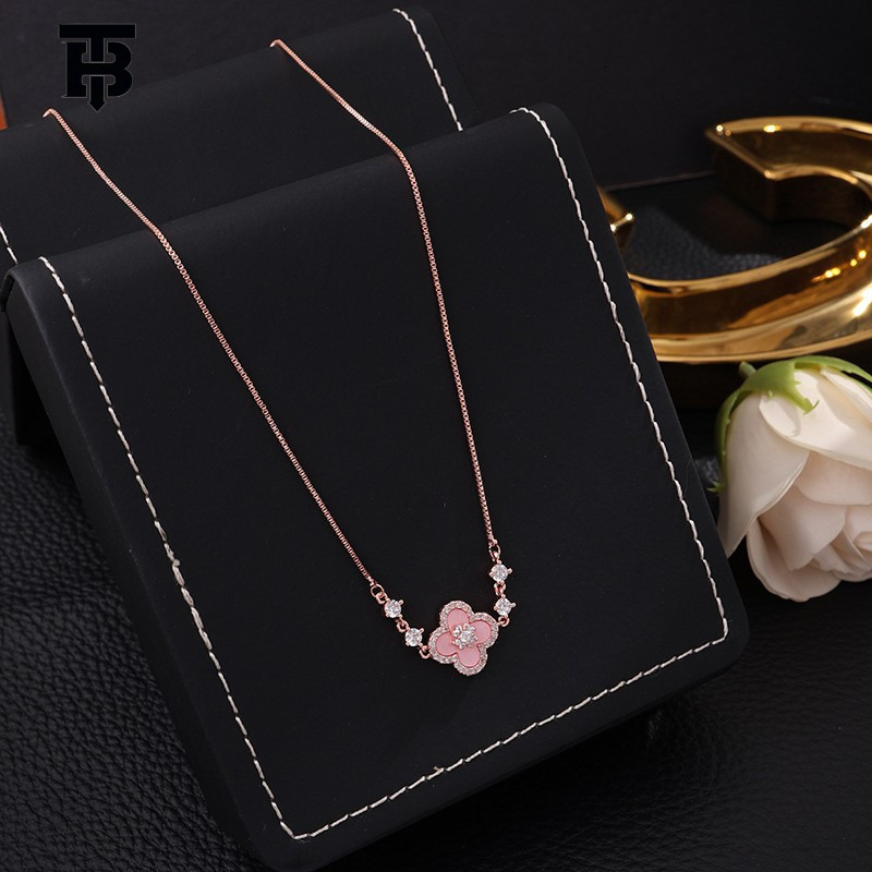 TB BHULAMTE Designer Women's Bracelet, Light Luxury Genuine Gold Plating, Four-petal Flower Zircon Lucky Pollen Red Elegant Adjustable Bracelet