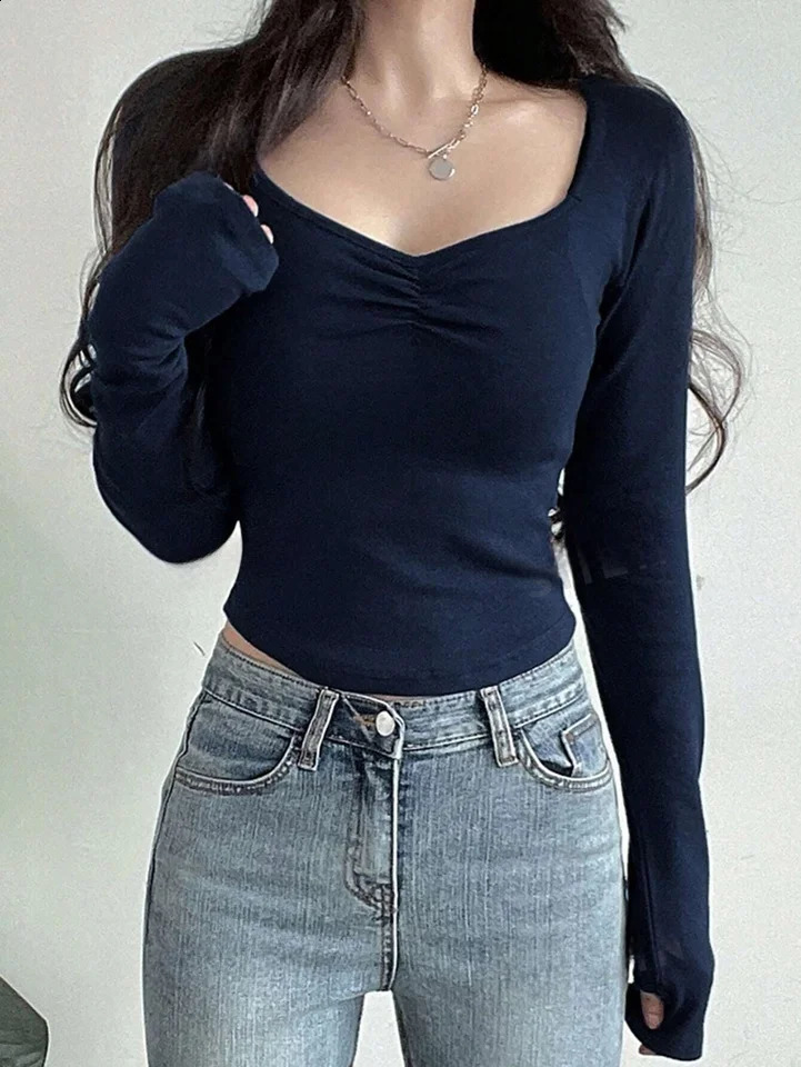 Women Long Sleeve Tops Sexy Going Out Sweetheart V Neck Basic Shirts Tight Slim Fall Trendy Clothing 250903