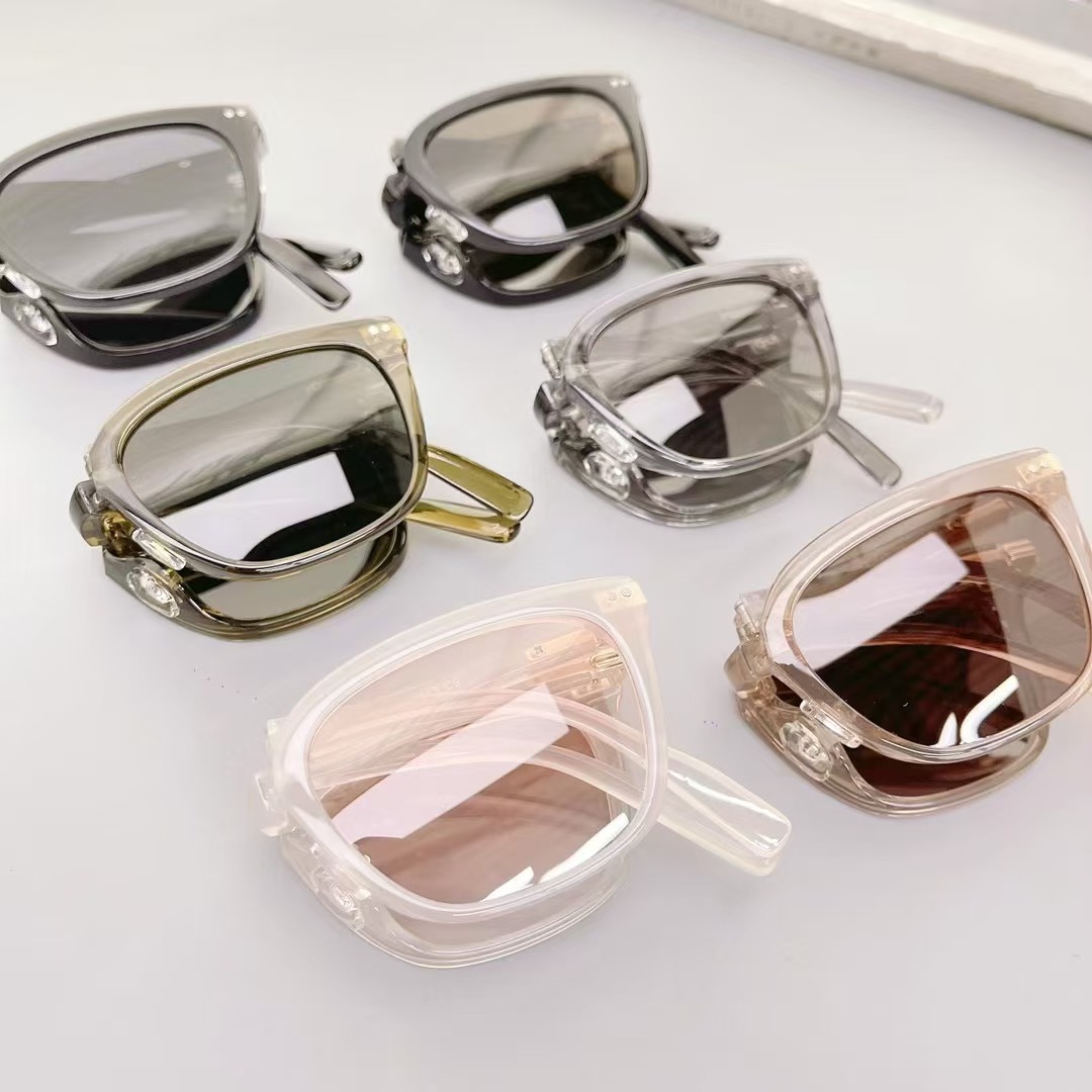 2025 New High end Foldable Polarized Sunglasses in TR Material Stylish Unisex Street snap ready Shades