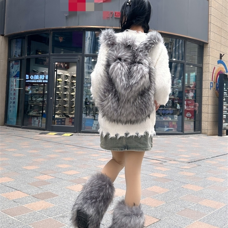 Faux Fur Backpacks for Women Kawaii Woolen Fabric School Bag Y2k Korean Travel Girls Fluffy Backpack Cute Plush Winter Schoolbag 250902
