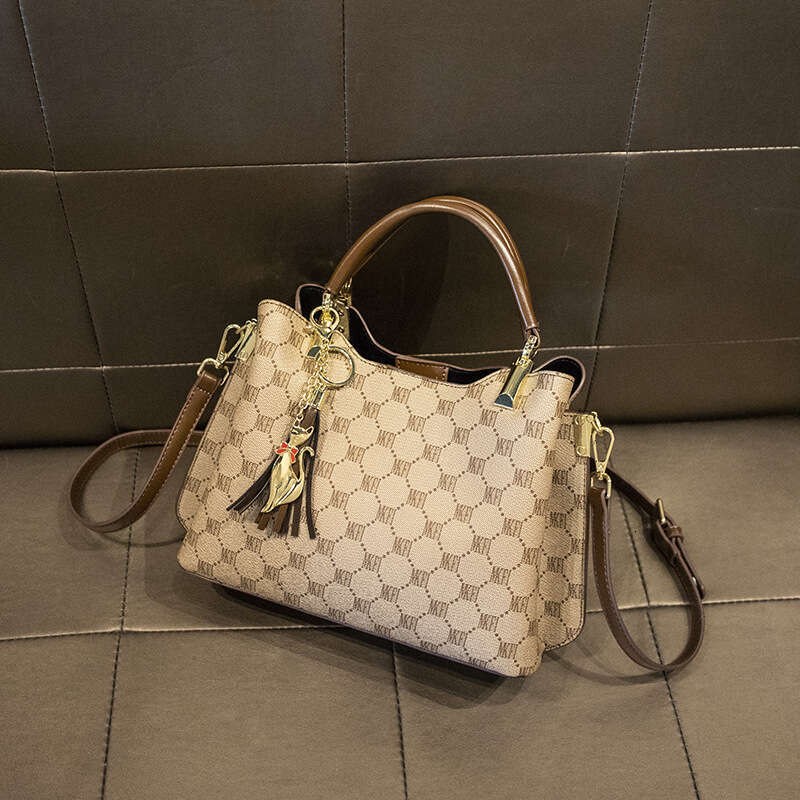 DHpet_wholesale Genuine Leather Bucket Bag - Fashion Tassel Chain Shoulder Purse for Women, Business Commute Crossbody Bag with Multiple Pockets