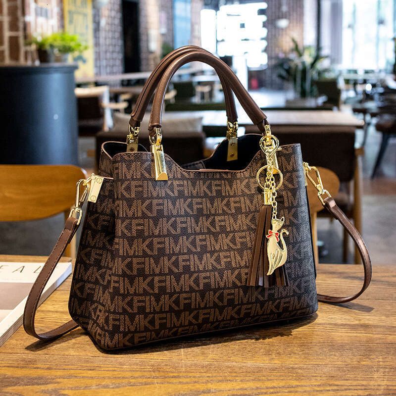 DHpet_wholesale Genuine Leather Bucket Bag - Fashion Tassel Chain Shoulder Purse for Women, Business Commute Crossbody Bag with Multiple Pockets