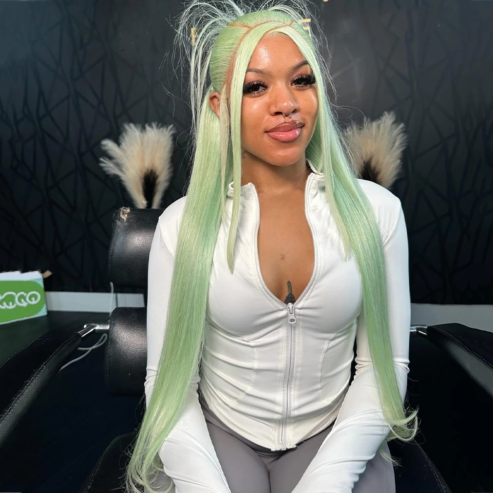 Light Mint Green Straight 13x6 Lace Frontal Wig Pre Plucked 613 Colored Gluelesss Bone Straight Transparent High Density 13x4 Human Hair Wig for Women