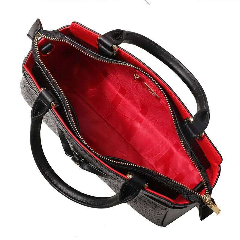 Exquisite Minimalist Classic Style Multifunctional Design Brand Badge Printing Large Capacity Women's Handbag