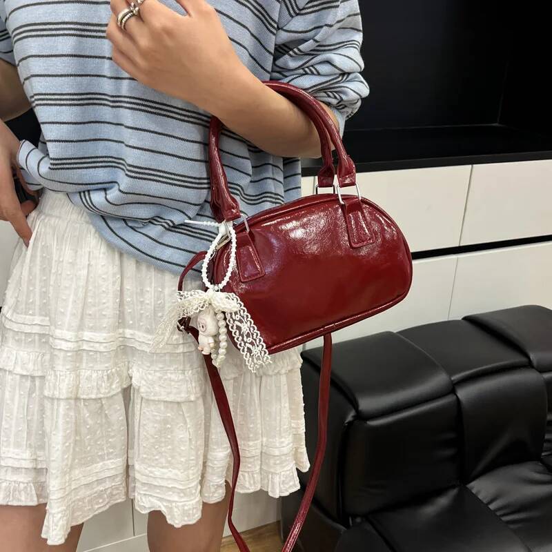 Luxury Handbag Faionable Red Women's Handbag 2025 New Summer Crossbody Soft PU Leather Casual Single Oulder Bag With Zipper Closure Handbag BagVo