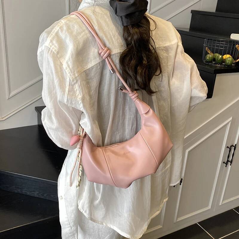 Luxury Handbag LEFTSIDE Small PU Leather Saddle Crossbody Bags For Women 2025 New Trend Shoulder Bag Ladies Retro Handbags And Purses Handbag