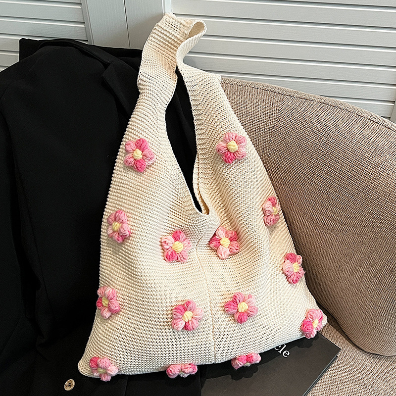 Autumn New Knitted Flower Loose Handbag Lazy atmosphere Style Versatile Simple Style Fresh Sweet Simple Women s Underarm Bag Designer Shoulder Bag