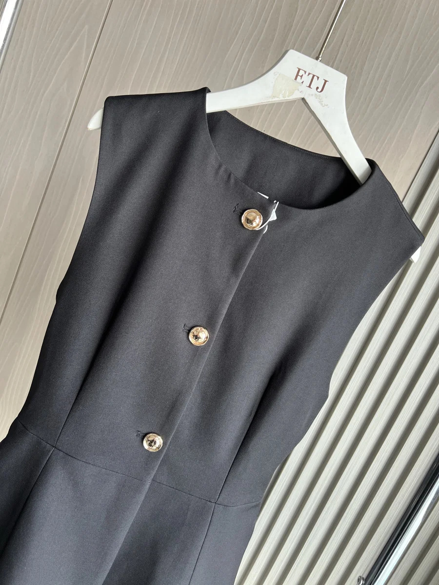 Long Belted Waistcoat Traf FallWinter Arrival Fashionable Round Neck Sleeveless Vest Top for Women 9300525 250903
