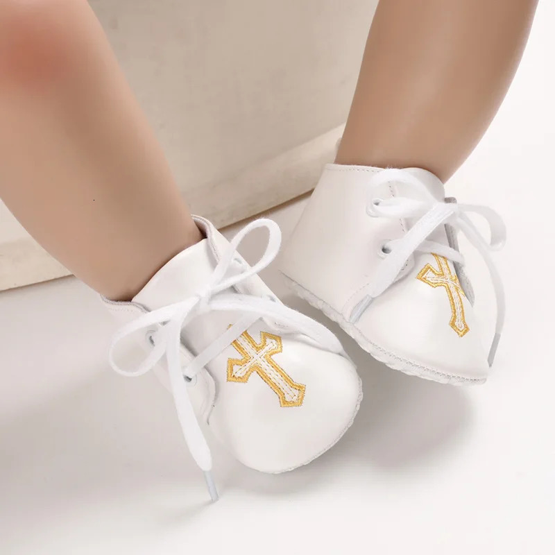 born Baby White Baptism Shoes Soft Antislip Toddler Boy Girl Christening Golden Church Cross Soled Infant First Walker Shoes 250902